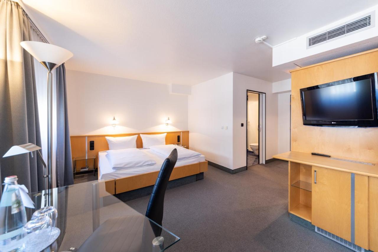 Hotel Ross 슈바인푸르트 외부 사진