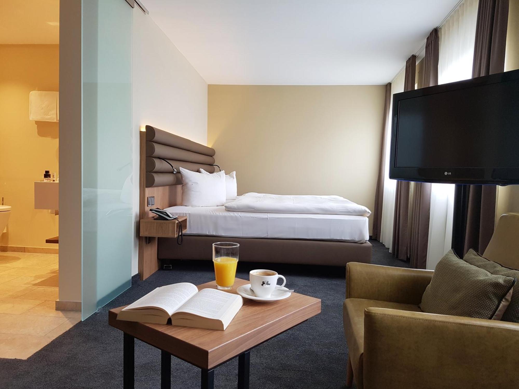 Hotel Ross 슈바인푸르트 외부 사진