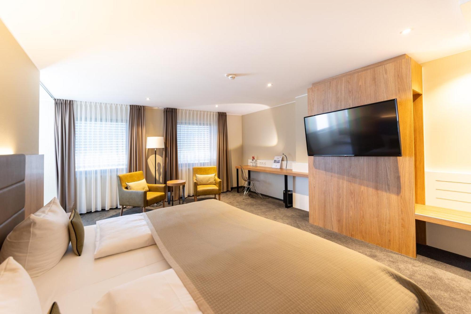 Hotel Ross 슈바인푸르트 외부 사진