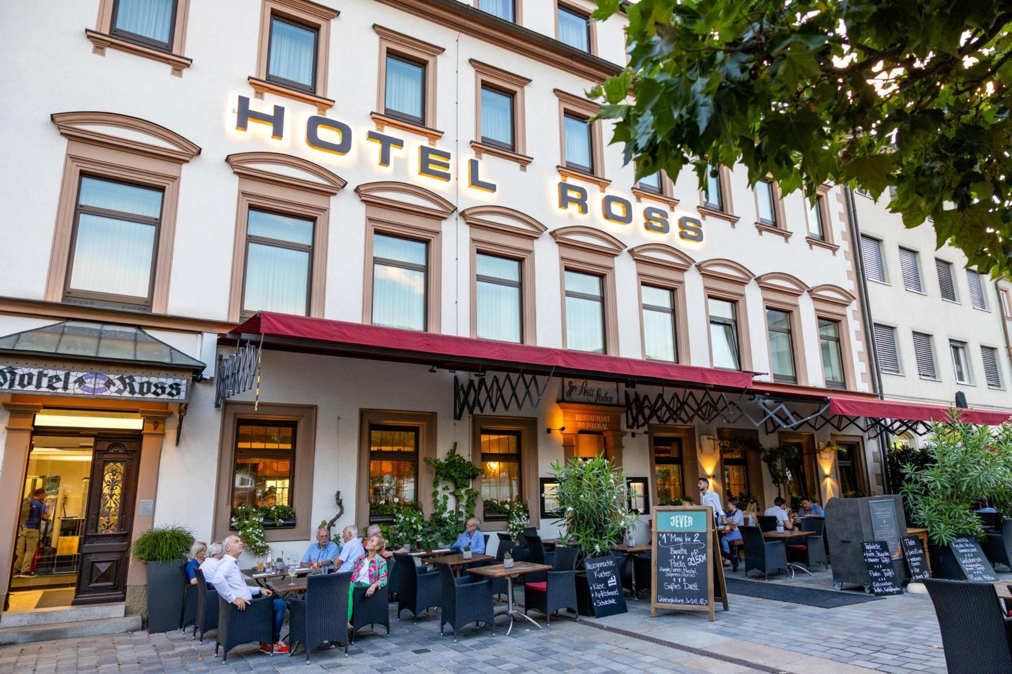 Hotel Ross 슈바인푸르트 외부 사진